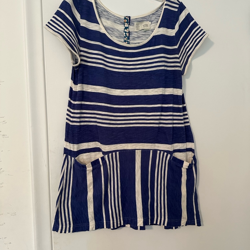 Blue and White Flutter Sleeve Scoop Neck Tunic
